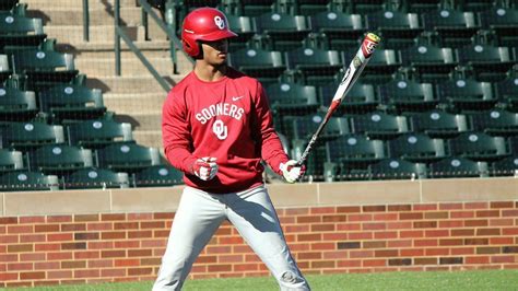 Kyler Murray of Oklahoma Sooners chosen No. 9 in MLB draft