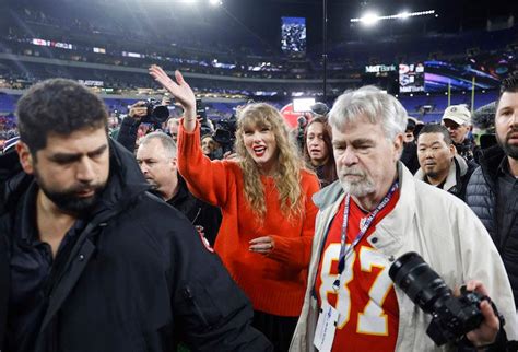 Taylor Swift Praised For Chugging A Beer At 2024 Super Bowl: Watch