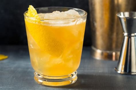 10 Best Honey Cocktails To Try