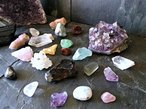 A Beginner's Guide to Healing Crystals | Habits of a Modern Hippie