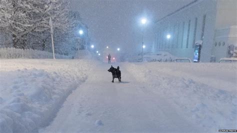 Iceland gets record-breaking snowfall and the pictures are amazing - BBC Newsbeat