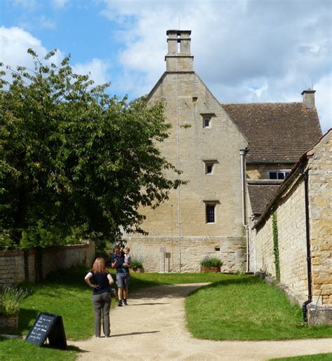 Woolsthorpe Manor © Mat Fascione cc-by-sa/2.0 :: Geograph Britain and Ireland