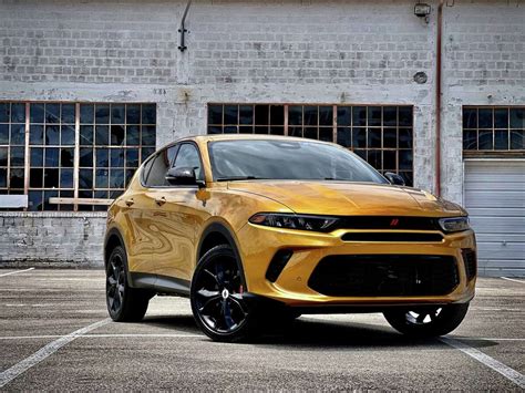 Dodge Hornet SUV performance stung by its height