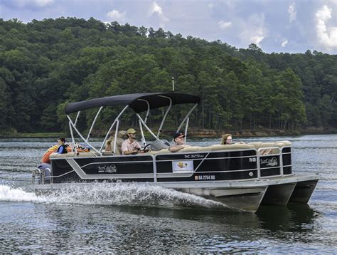 Best Boat Rentals on Lake Lanier [2024 Season] - Lake Lanier