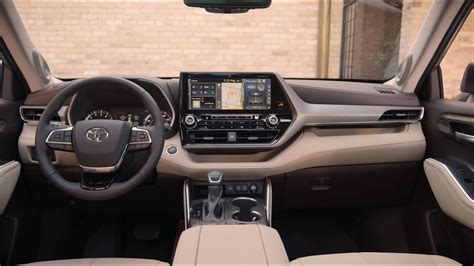 2021 Toyota Highlander - Harvest Beige Interior - YouTube