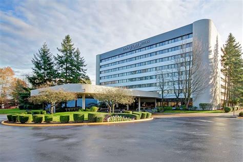 DOUBLETREE SUITES BY HILTON HOTEL SEATTLE AIRPORT - SOUTHCENTER ...