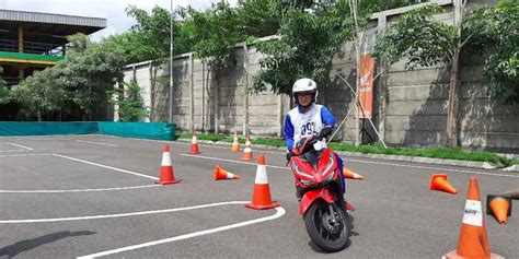 Safety Check, Hal yang Sering Diabaikan Saat Kendarai Motor - Berita ...