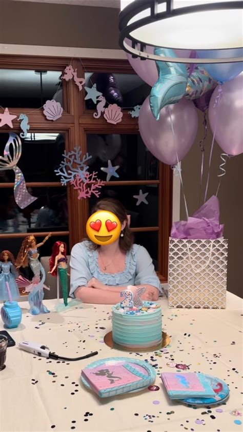 Pics from my Ariel-themed birthday party : r/disneyprincess