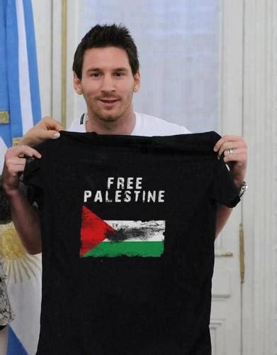 Online Clothing: Thanks Messi with your t`shirt "Free Palestine"