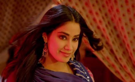 Dhadak song Zingaat: Ishaan steals the limelight from Janhvi ...