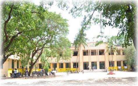 Pachaiyappa's College for Men , Kanchipuram - courses, fee, cut off, ranking, admission ...