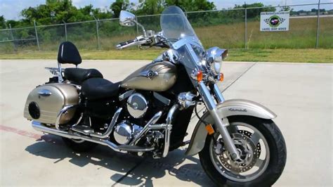 2002 Kawasaki Vulcan 1500 Nomad FI with Speakers in the saddlebags ...