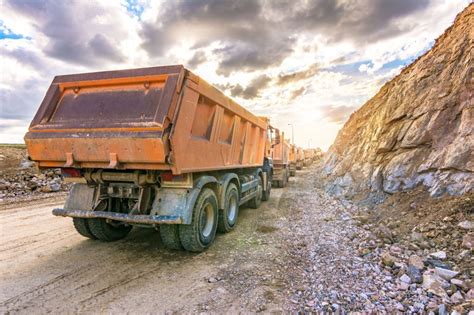 Unleashing the Off-Road Potential: Exploring Dump Trucks' Capabilities ...