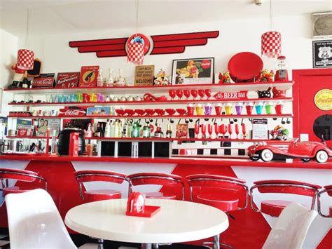 Feeding Curiosities: Sam's 50's Diner