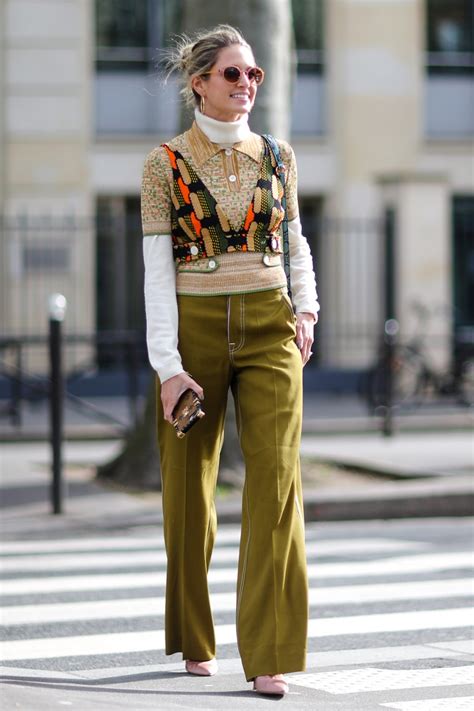 19 Office-Appropriate Crop Top Outfits | StyleCaster