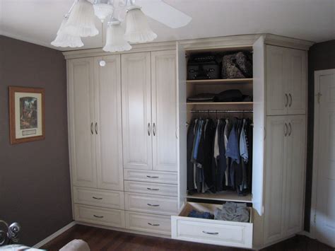 built in closet | Bedroom cupboard designs, Build a closet, Closet bedroom