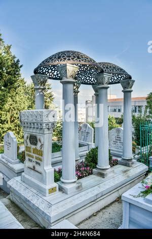 Bursa Turkey Anatolia Emir Sultan Camii Mosque Bursa Turkey Anatolia Bursa Murat II Tomb Stock ...