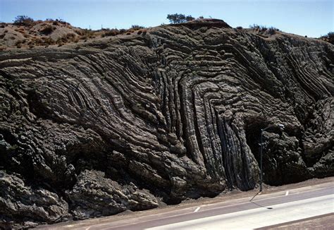 https://cdn.britannica.com/33/119233-050-240680F0/metamorphic-rock-highway.jpg in 2020 ...