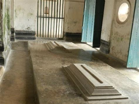 Tomb of Alivardi Khan (Murshidabad) - Tripadvisor