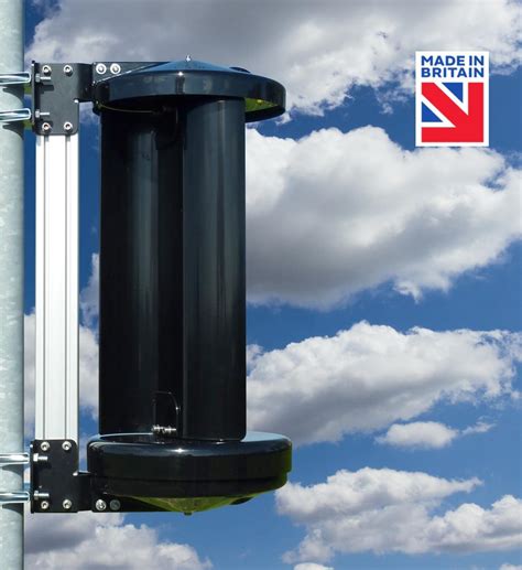 LE-v50 Extreme vertical axis wind turbine providing off-grid power