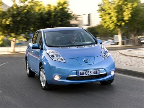 Renault & Nissan Celebrate 350,000 Electric Vehicles Sold All Around the World - autoevolution