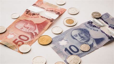 Canadian Dollar Expected to Underperform in 2023 - Interchange Currency Exchange