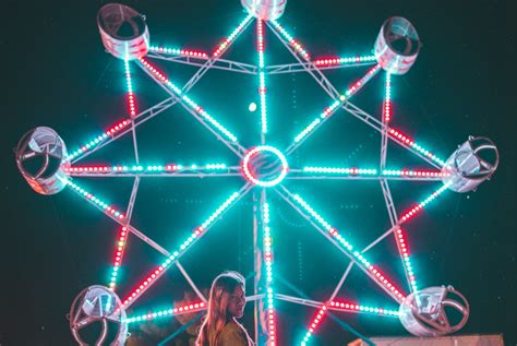 Ferris Wheel at Night · Free Stock Photo