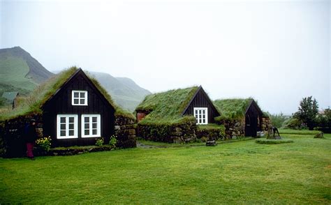 File:SkogarMuseumOutside.jpg - Wikimedia Commons