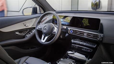 2020 Mercedes-Benz EQC 400 4MATIC - Interior | Caricos