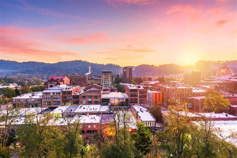 A Local’s Recommended 5-Day Itinerary for Asheville NC | Asheville Wellness Tours