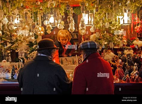 Nuremberg christmas market ornaments hi-res stock photography and images - Alamy