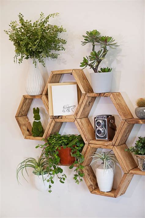 Hexagon Shelves DIY - How to Make Your Own DIY Hexagon Shelves - Sharing is Power | Ngumpi