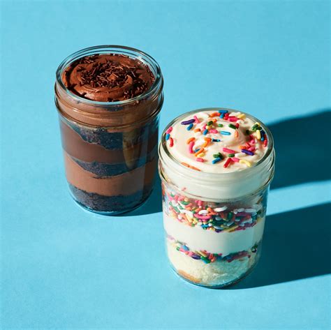 Chocolate & Vanilla Cupcake Jar 2-Pack - $25.99 | Hickory Farms