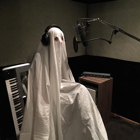 studio ghostie Aesthetic Grunge, Dark Aesthetic, Sheet Ghost, Ghost Photography, Catty Noir ...