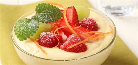 Quick n Easy Fruit Pudding | Continental | Kid-Friendly | Recipe