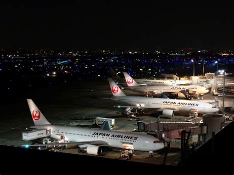 Haneda_Airport_T1_Night_View.JPG (3845×2884) | Flugzeug, Nacht, Untergang