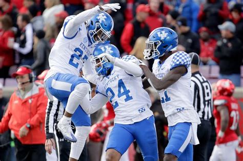 Kentucky Wildcats Football 2017 Roster and Depth Chart Released - A Sea Of Blue