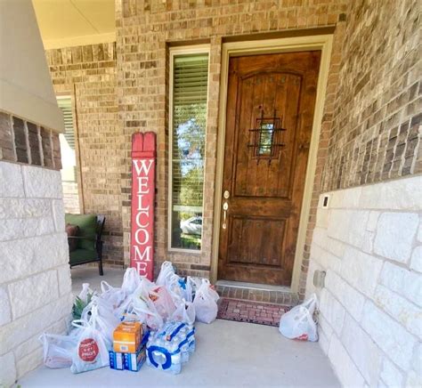 FREE H-E-B Curbside Pickup with ANY $35 Order Now Available!