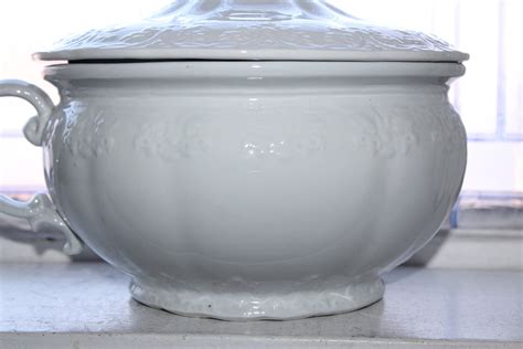 Antique Victorian Chamber Pot 1800s Meakin White Ironstone