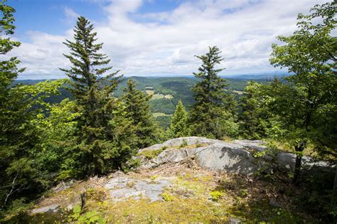 Hiking Mount Ascutney via Windsor and Brownsville Trails in Mount ...