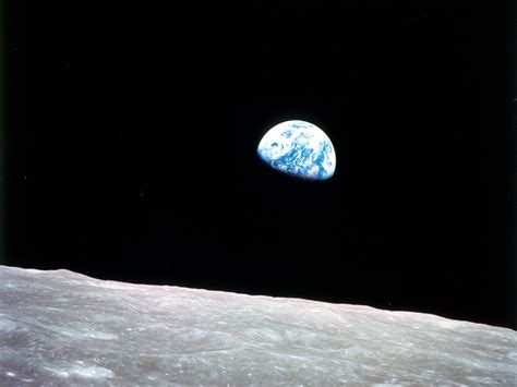 See the Apollo 8 "Earthrise" in a Whole New Way - Universe Today