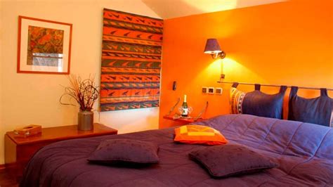 40+ Charming Orange Bedroom Decorations Ideas | Green bedroom design, Bedroom orange, Purple ...