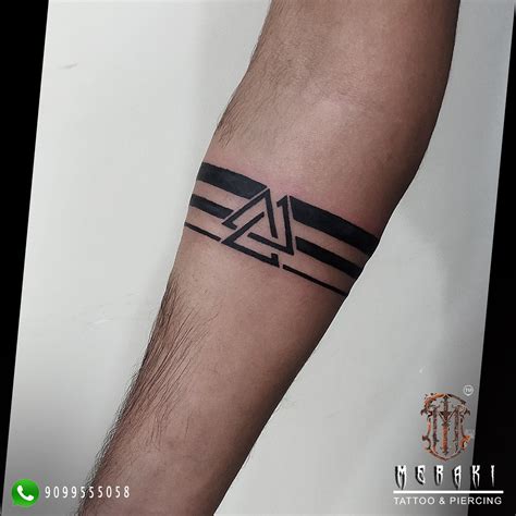 Black Band Tattoo, Wrist Band Tattoo, Forearm Band Tattoos, Wrist Tattoos For Guys, Simple ...