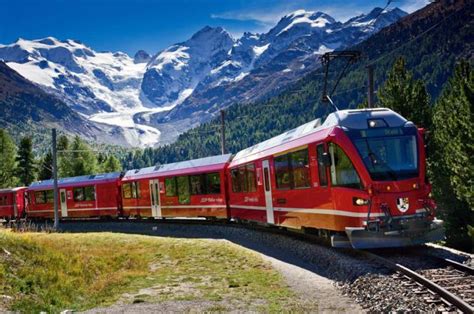 Swiss Train: Swiss Alps Train Tour - Switzerland & Italy | National ...