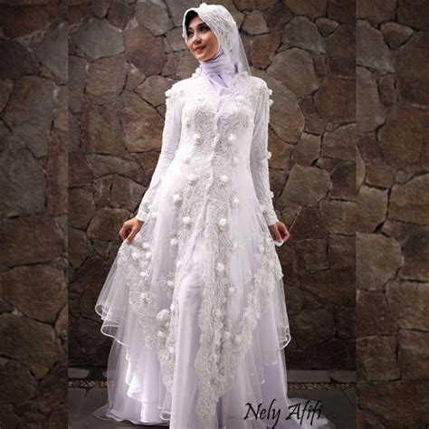 gaun-pengantin-putih-aksen-cape-34-inspirasi-model-busana-pernikahan ...