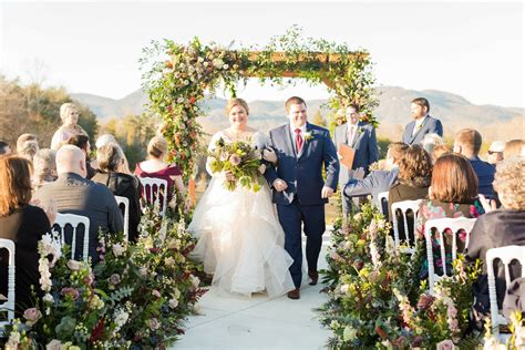 A Romantic, Garden-Inspired Wedding at Hotel Domestique in Travelers ...