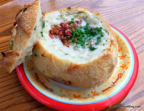 Review: Clam Chowder in a Bread Bowl at Min and Bill's Dockside Diner | the disney food blog