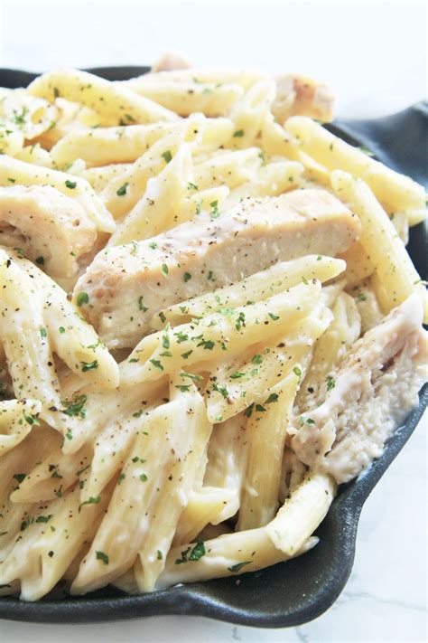 One-Pot Garlic Alfredo Chicken and Penne - The Tasty Bite