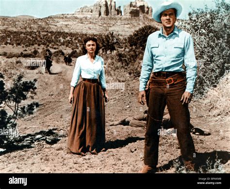 DONNA REED & ROCK HUDSON GUN FURY (1953 Stock Photo: 30967787 - Alamy