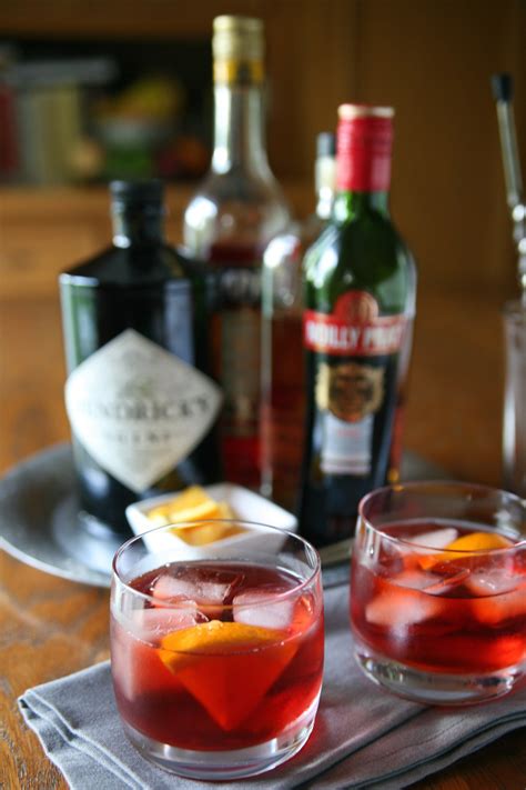 Negroni 3 | Cocktail recipes, Negroni recipe, Yummy drinks